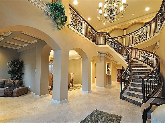 3rd image of 4604 Park Ct