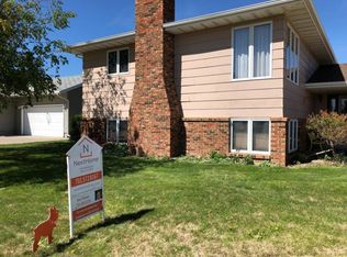 2317 14th Ave W, Williston, ND 58801