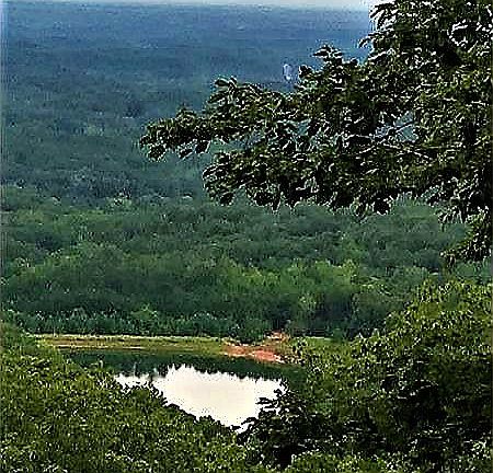  Lake view higher in resort