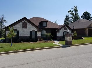 4002 Falls Creek Dr, Longview, TX 75605