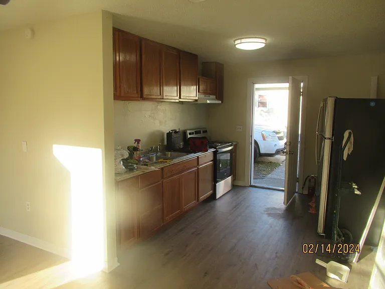2102 W Beach St #B — Photo 7