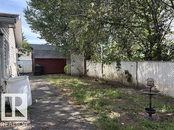 4th image of 9701 99th St