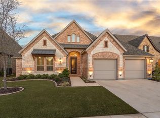 5721 Heron Dr W, Colleyville, TX 76034