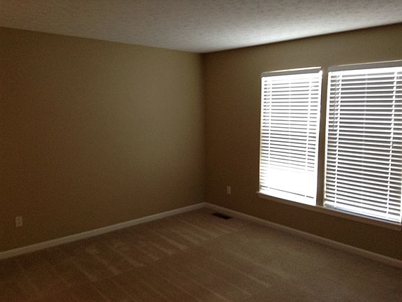 5th image of 469 Indian Lake Dr