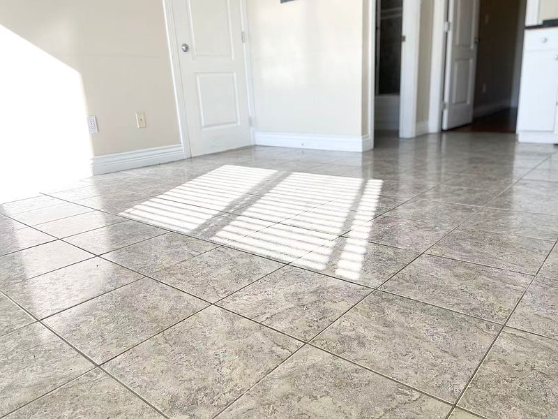 Vancouver House for rent - 1 Bedroom — photo 3