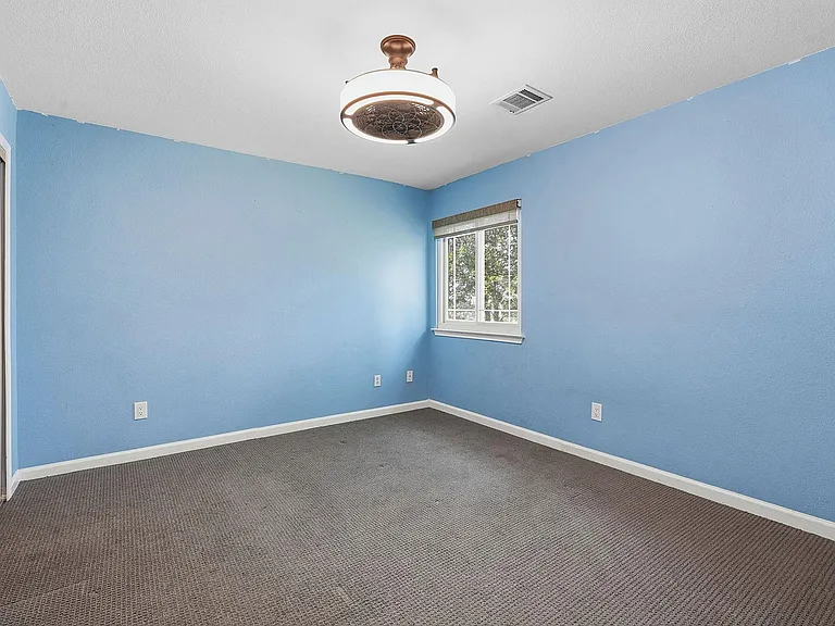 1109 Traci Michelle Dr — Photo 12