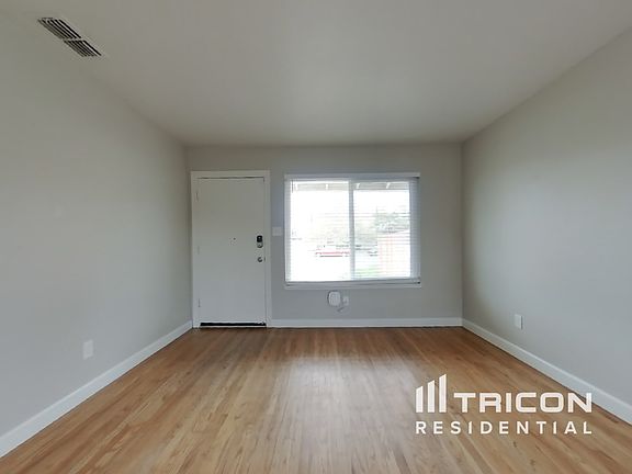 2nd image of 10074 Zodiac Ct