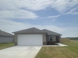 100 Powder River Dr, Beebe, AR 72012