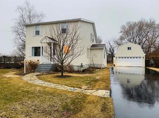 3067 S Stevenson Pier Rd, Brussels, WI 54204