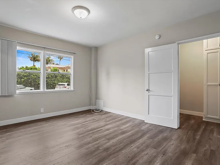 4069 Venice Blvd #5 — Photo 14
