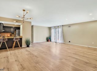 309 Ringwood Ave, Pompton Lakes, NJ 07442