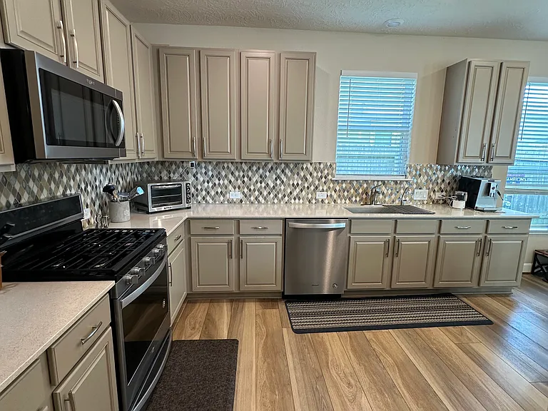 10215 Alder Ridge Dr — Photo 8