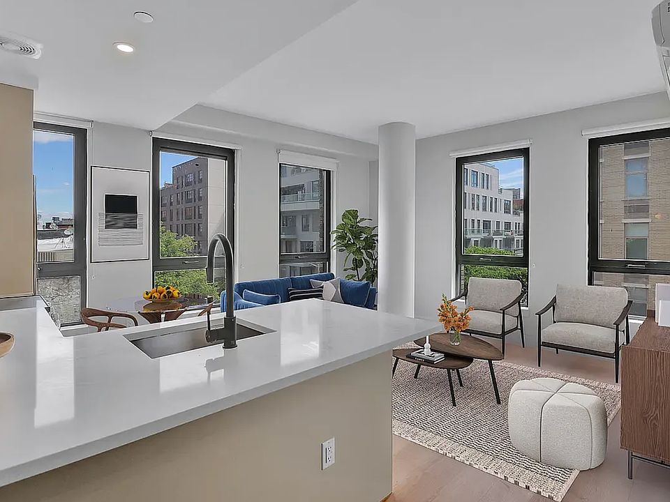 1st image of 130 Hope St #621A