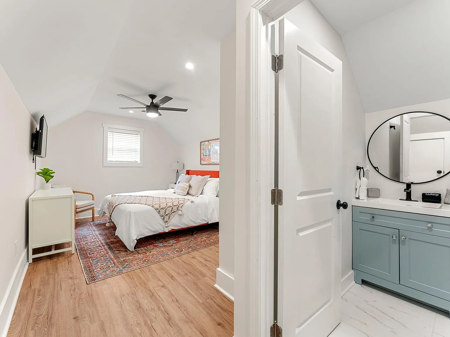 3 bed, 975 sqft, $6,250 — Photo 3