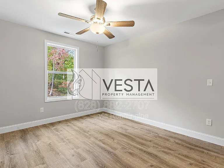 474 Hague Dr — Photo 26