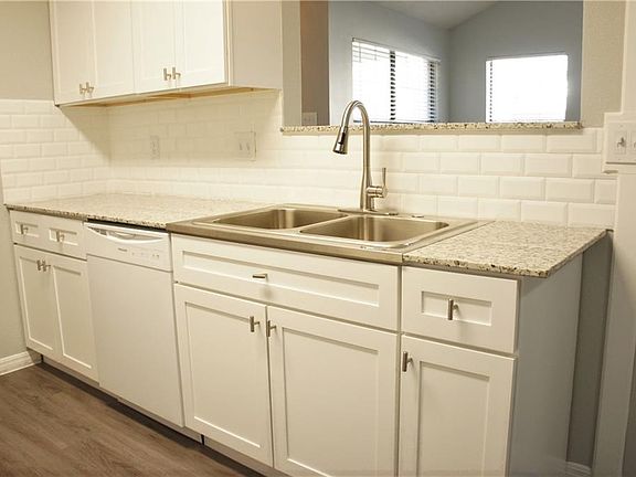 4th image of 212 Tamara Dr APT A