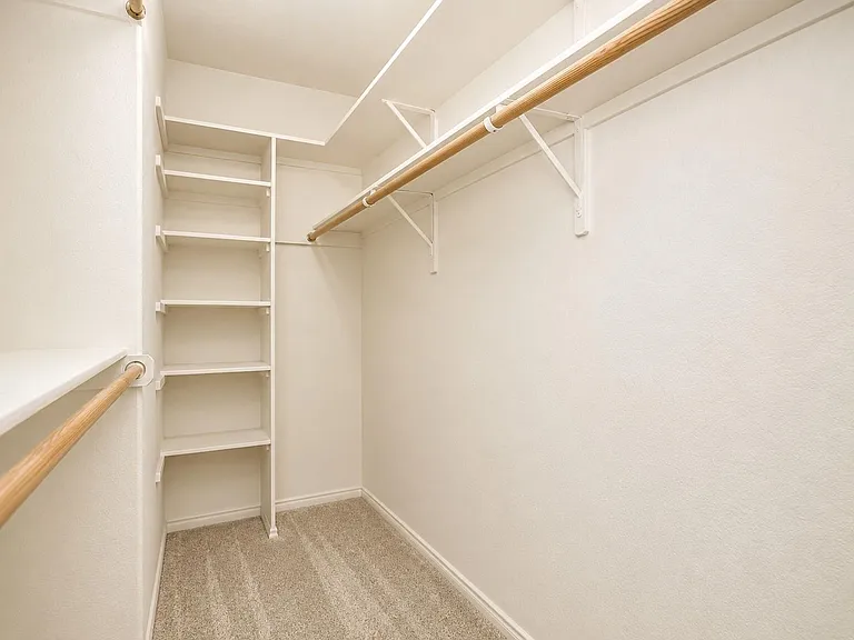 13461 Gent Dr — Photo 18