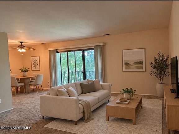 4th image of 226 Perth Hill Court