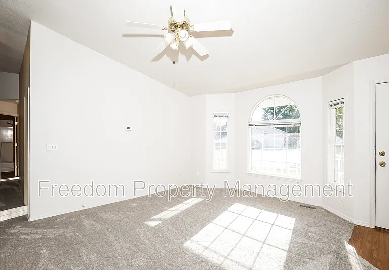 2135 S Crimson Rose Way — Photo 6