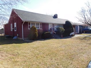 601 Carlls Path, Deer Park, NY 11729