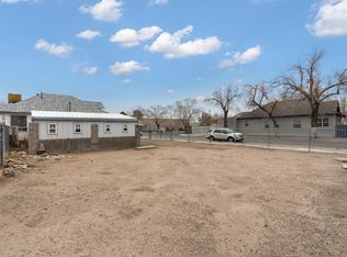 624 3rd St SW, Albuquerque, NM 87102