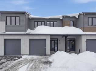 204 Tapadero Ave, Ottawa, ON K2V0N9