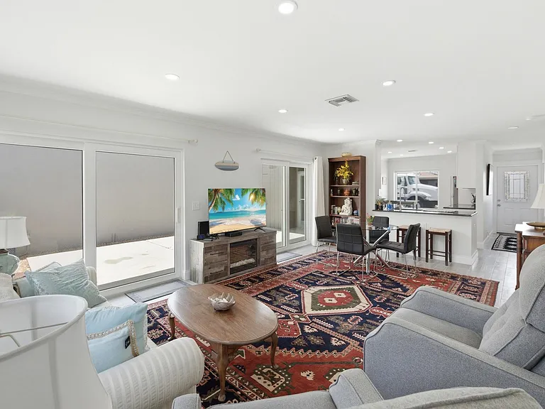 14832 Wildflower Ln — Photo 8