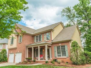 8415 Wren Creek Dr, Charlotte, NC 28269