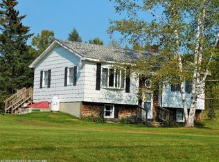 781 Warren Hill Rd, Palmyra, ME 04965