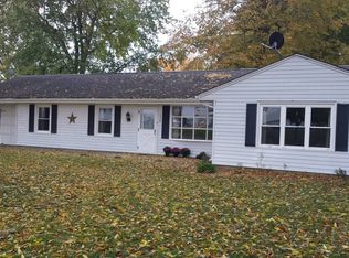 238 S Diamond St, Arcola, IL 61910