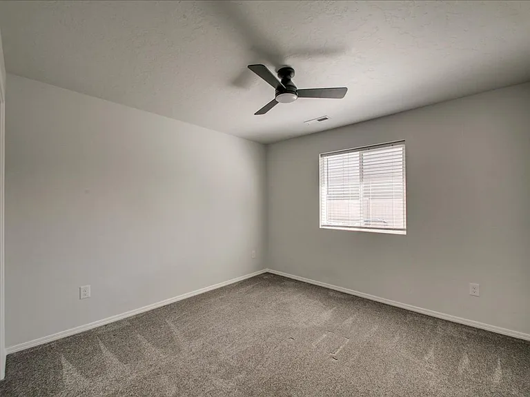 16859 Courtney Way — Photo 20