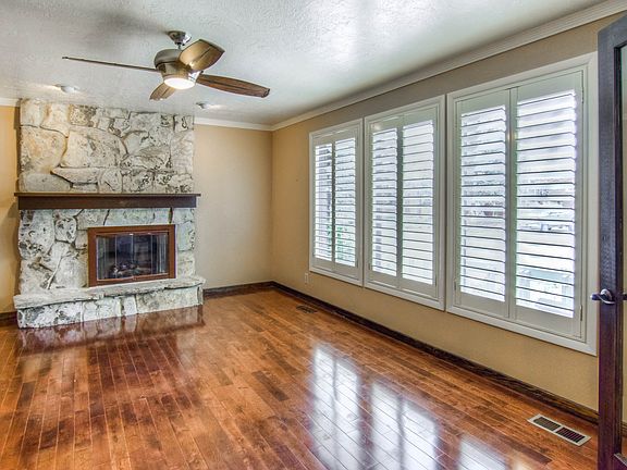 2nd image of 3388 E Enchanted View Dr