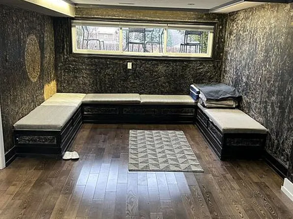 843 Sparrow Rd #Basement, Newmarket, ON L3Y 5P7