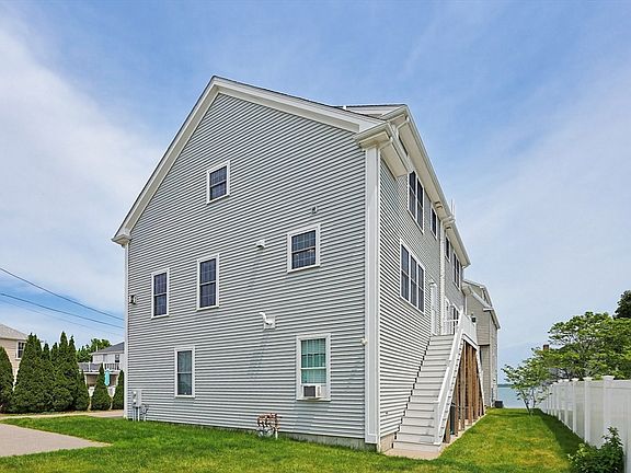 3rd image of 6 Harvey Ln #B