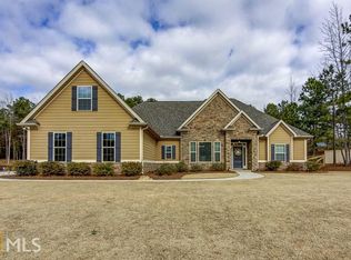 171 Clearview Estates Dr, Newnan, GA 30265