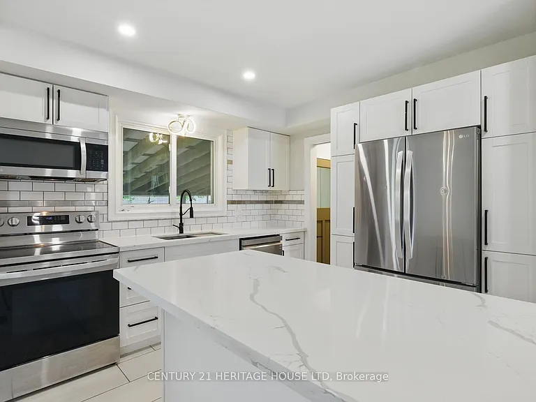 57 Vanbuskirk Dr — Photo 8
