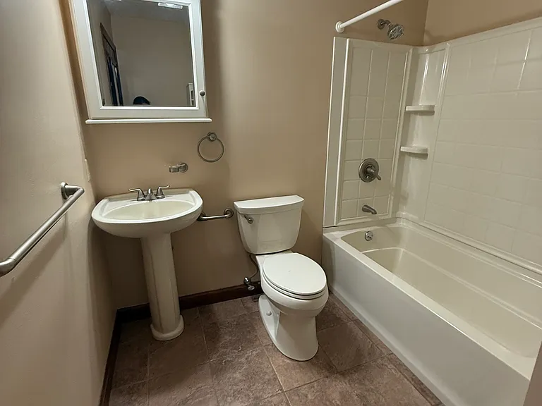 1302 Summer Hill Dr #1302 — Photo 10