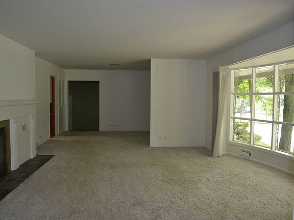 3rd image of 26170 Hersheyvale Dr