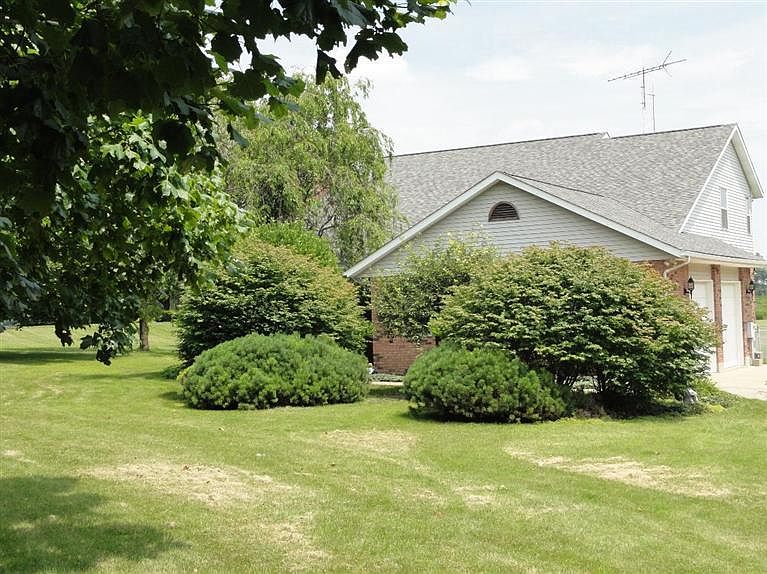 1st image of 8998 Bellefontaine Rd