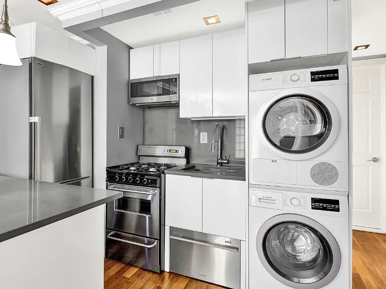 166 Mulberry St #4F — Photo 1