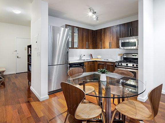 3rd image of 82 Beaver St APT 509