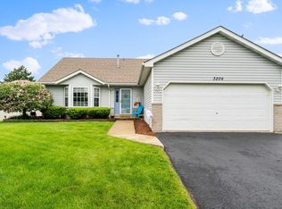 3204 Waterford Dr, Joliet, IL 60431
