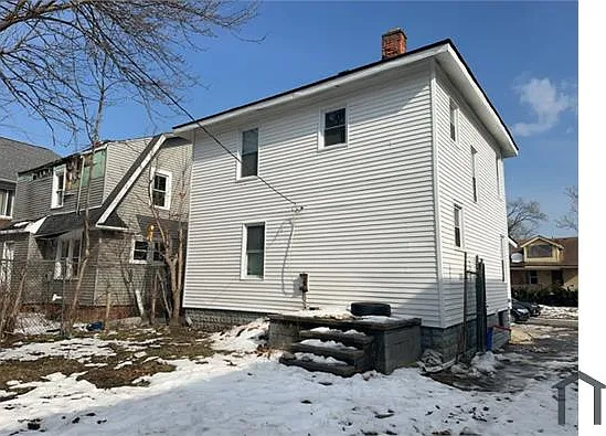 15011 Fairfield St — Photo 14
