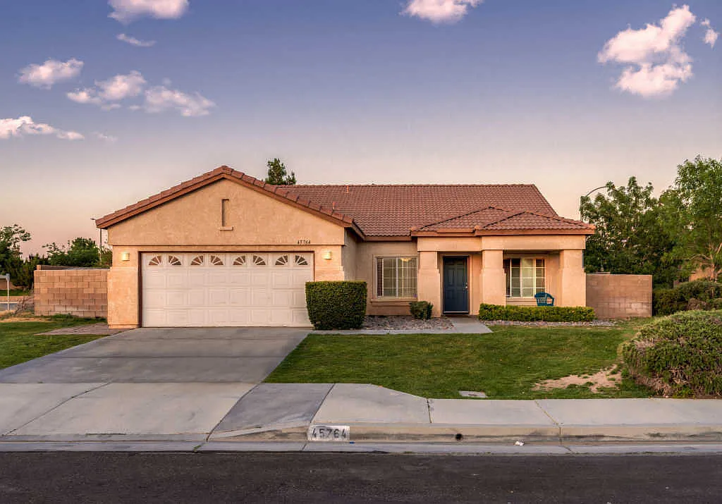 45764 Tiana Rose St photo 1