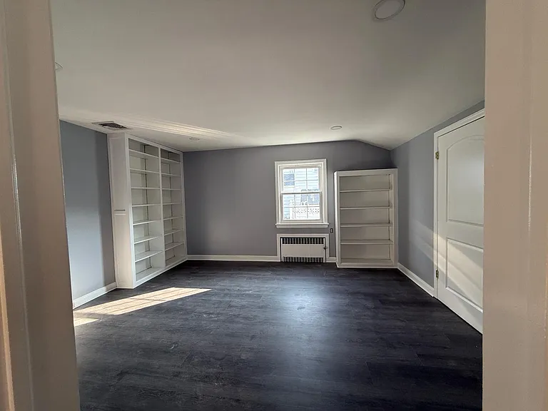 2261 Mountain Ave — Photo 8