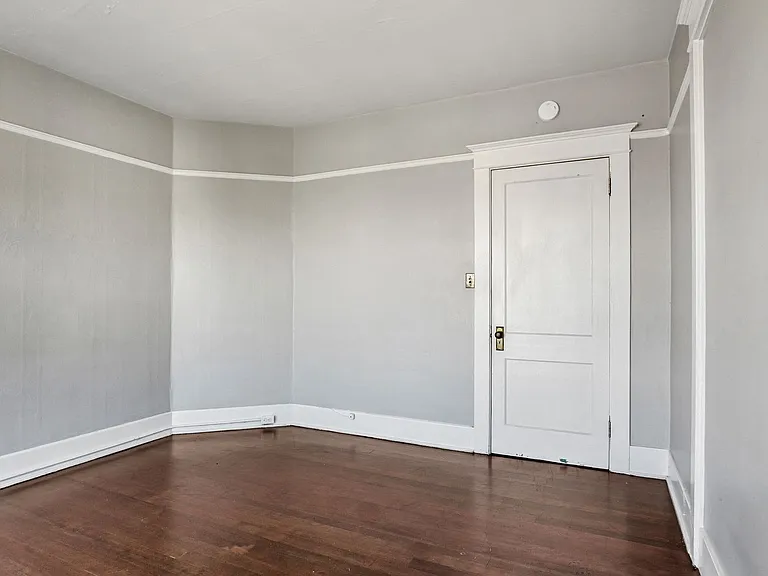 920 S 9th St — Photo 8