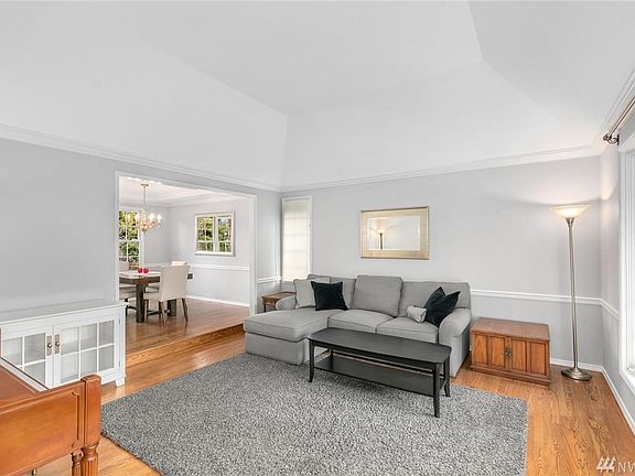 4th image of 23256 NE 20th Pl