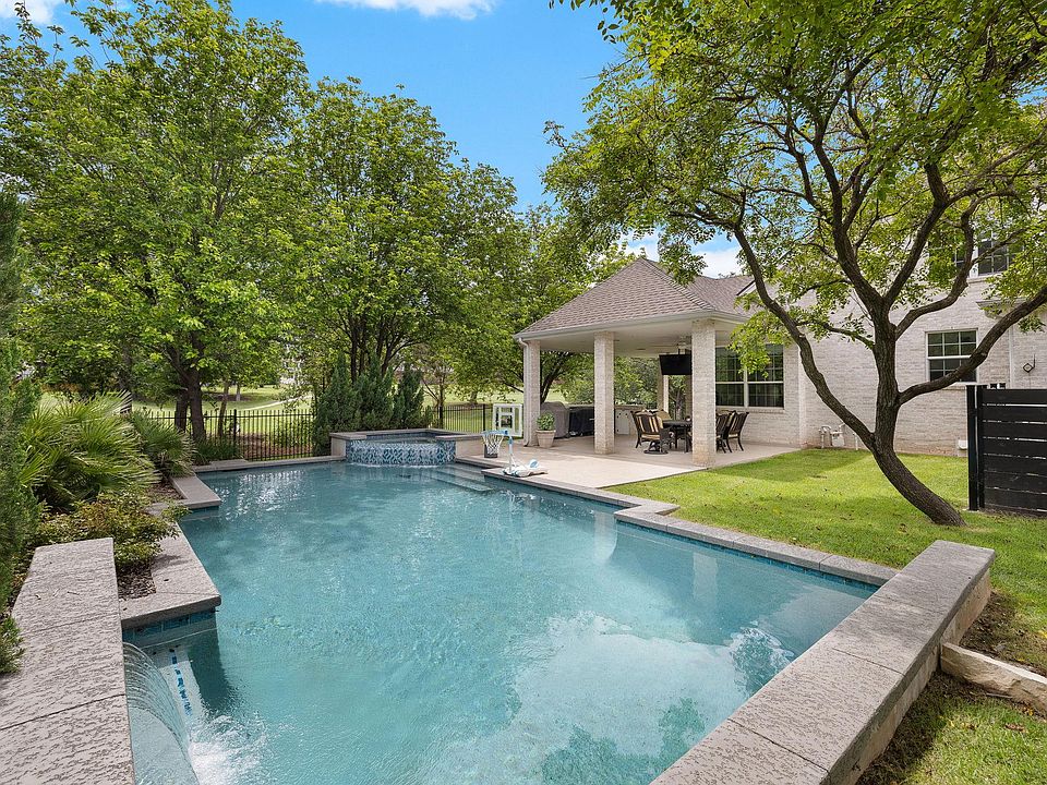 1st image of 2263 Hamlet Cir
