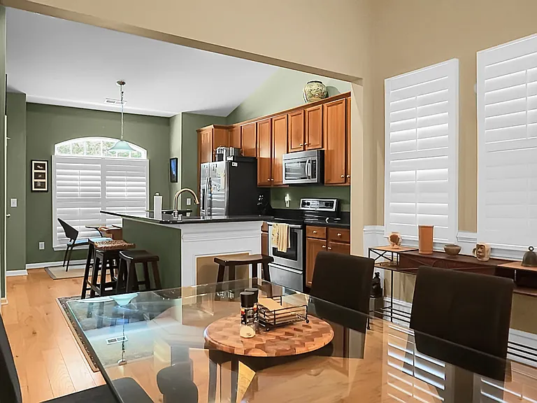 1645 Cristalino Cir — Photo 14
