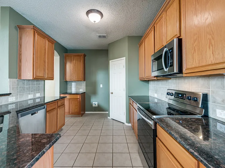 7172 Saint Augustine Dr — Photo 8